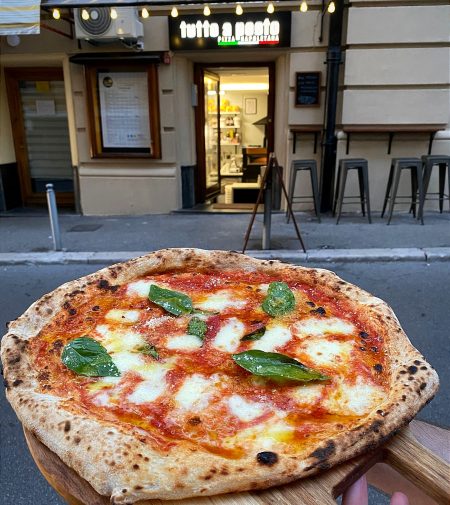 Pizza napoletana